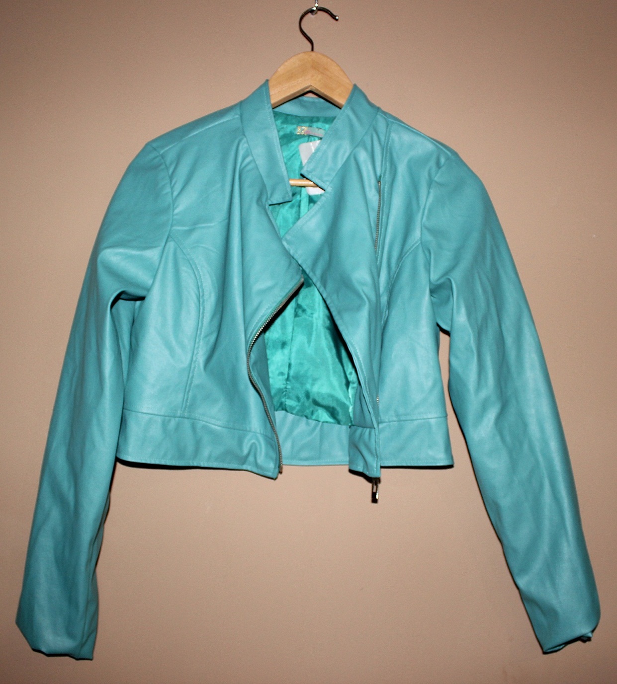 jaqueta azul turquesa